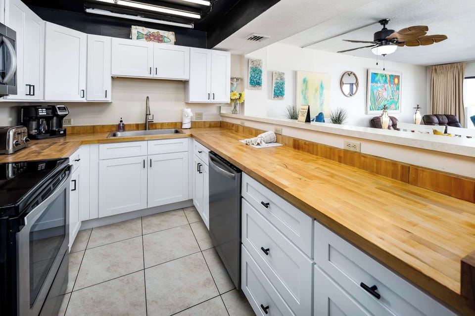 Fully stocked kitchen