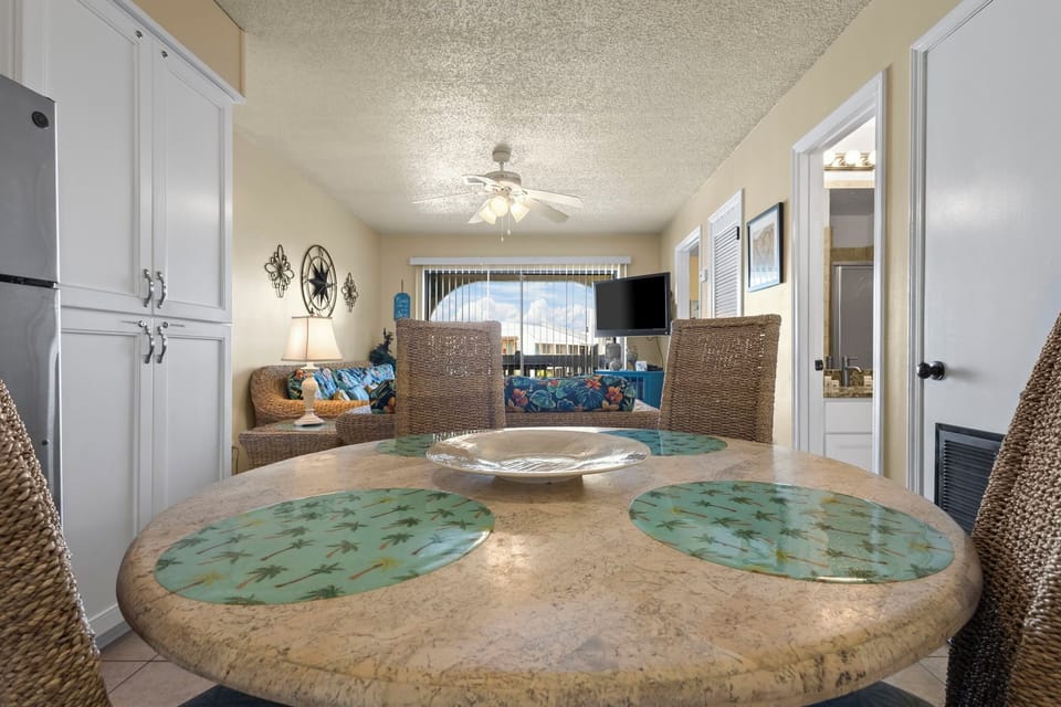 Dining Area - Why eat out when you can dine in? The open dining space features a table with seating for 4.