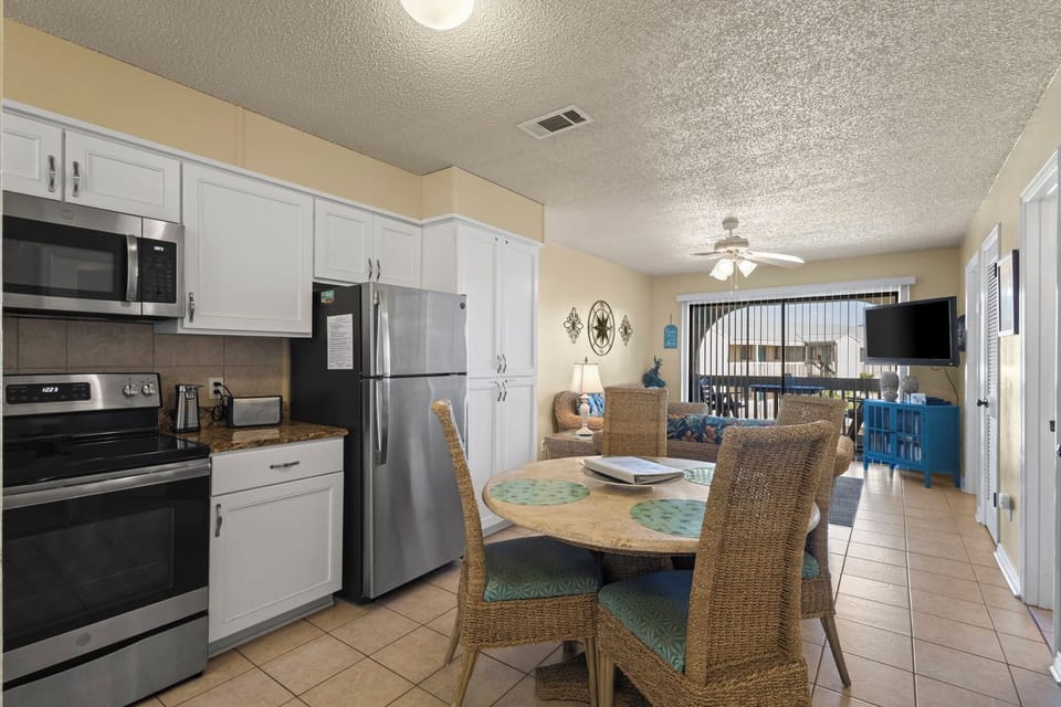 Open Concept Design - Enjoy the open concept design of this great unit where every square inch is completely utilized. Spend quality time together without missing a thing.