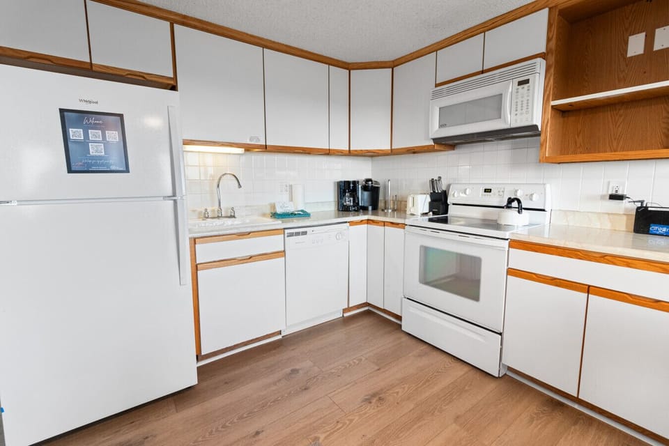 Fully-equipped kitchen