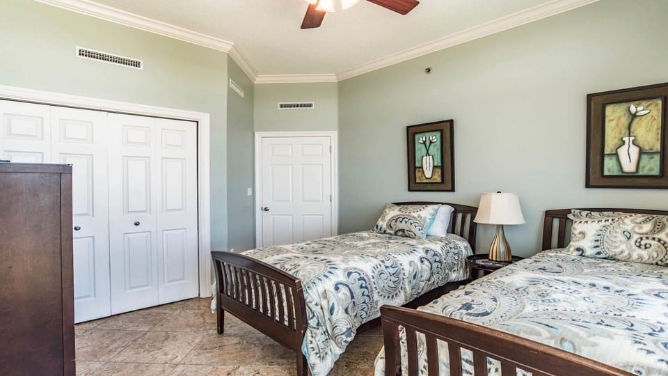 Phoenix West 2001 4th bedroom