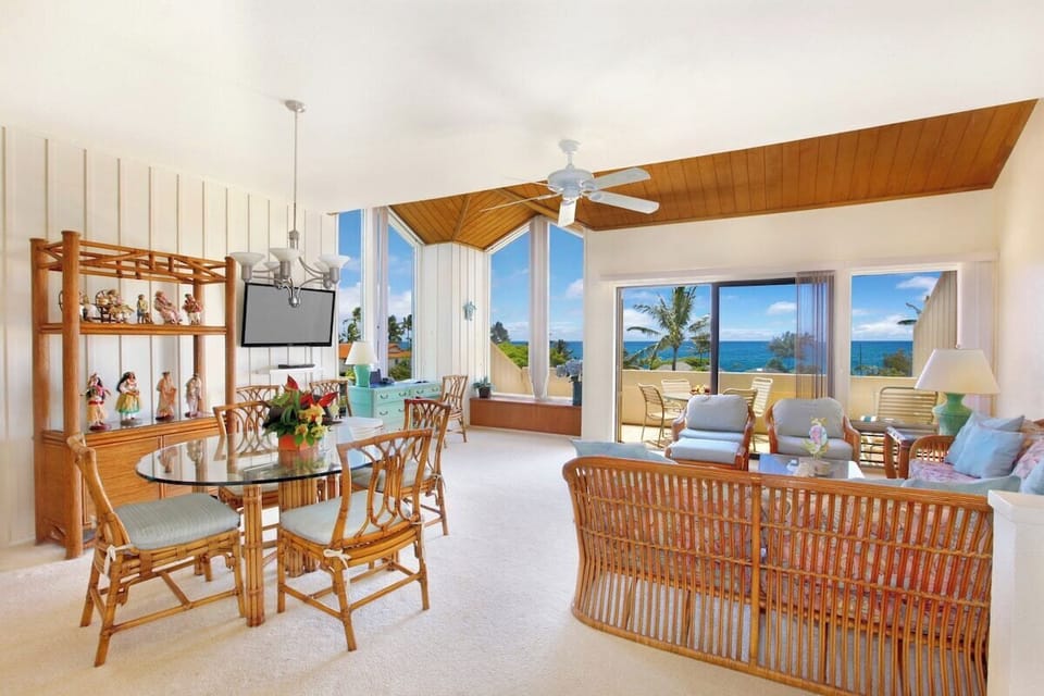 Living Room - Manualoha 305