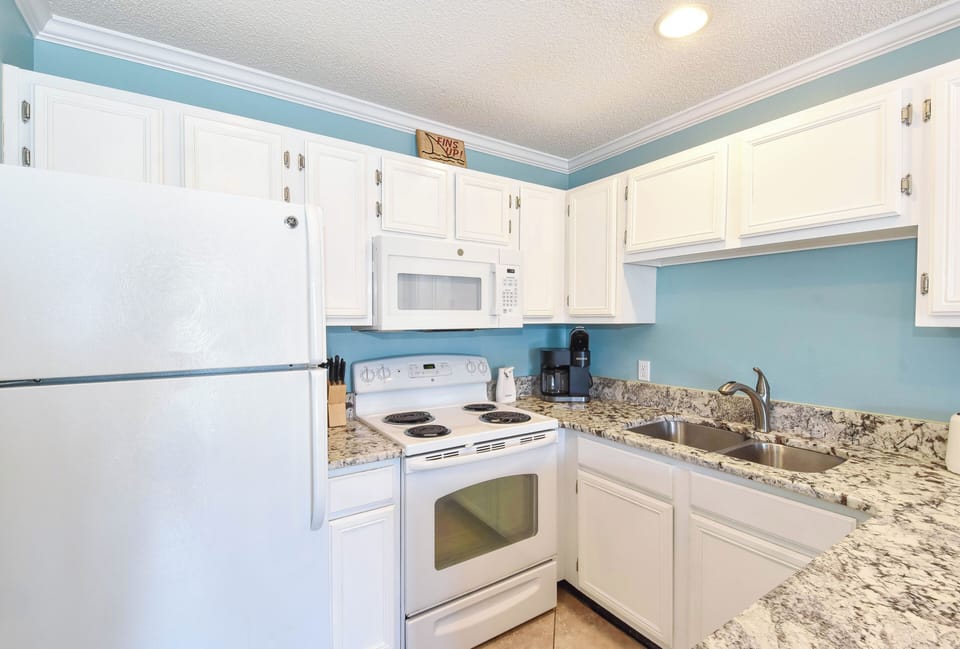 Summerspell 309 - Kitchen