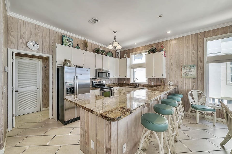 Storks Nest - Grayton Beach - Kitchen