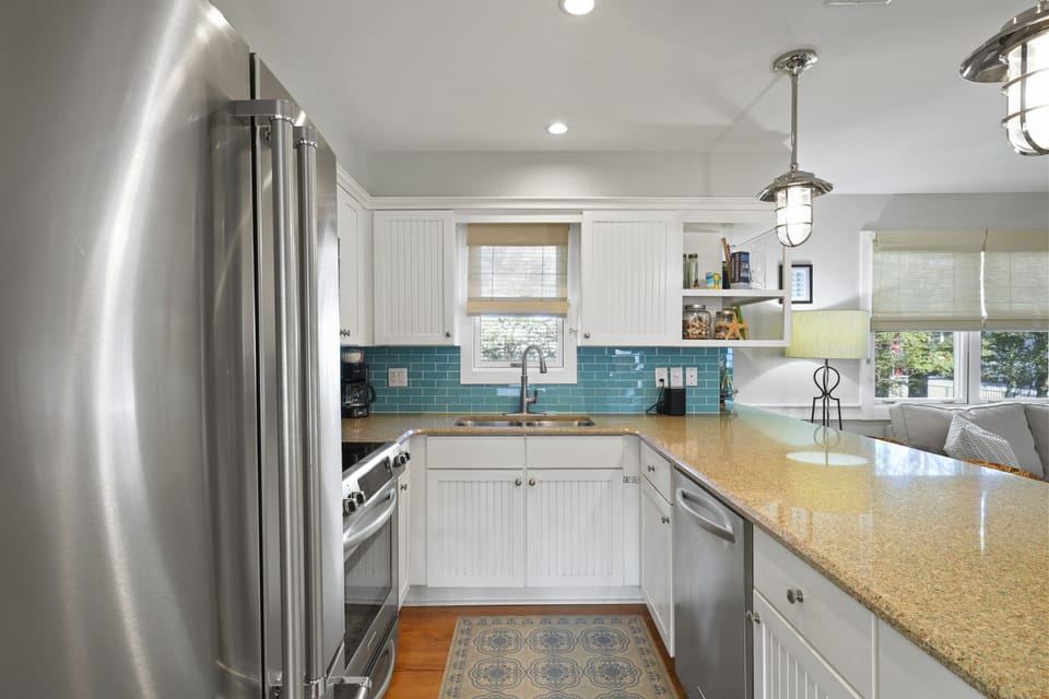 LARGE STAINLESS FRIDGE & ALL STAINLESS APPLIANCES