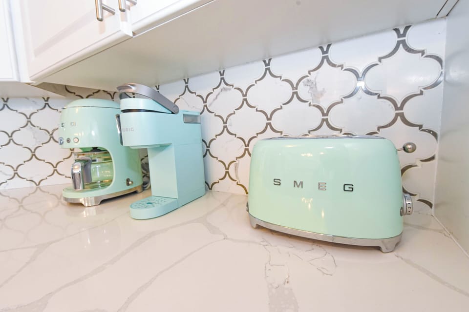 Silver Shells St. Croix 1104 - Kitchen Appliances