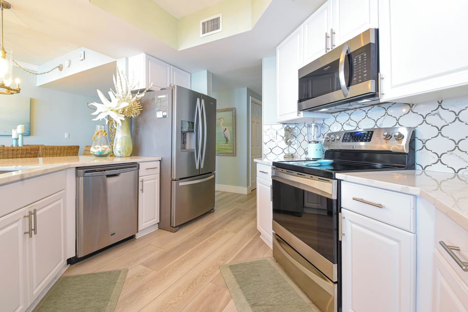 Silver Shells St. Croix 1104 - Fully Equipped Kitchen