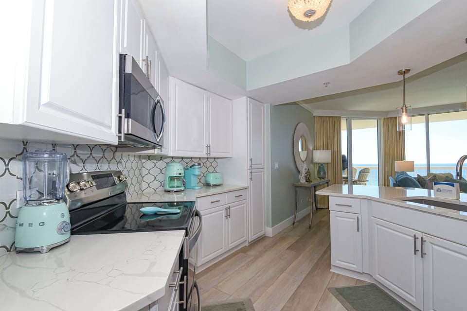 Silver Shells St. Croix 1104 - Kitchen