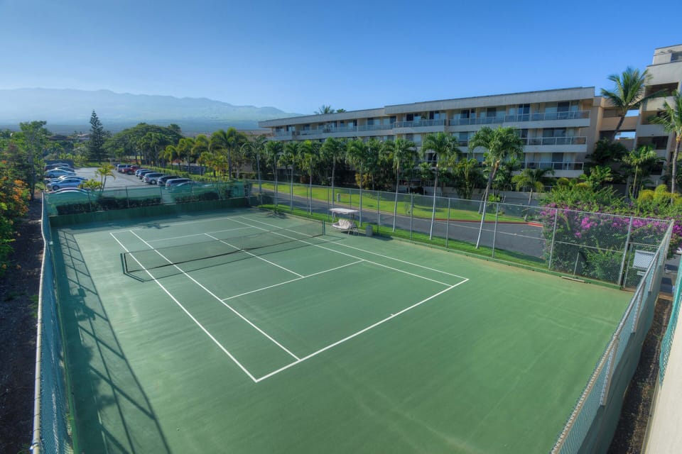 Maui Banyan Community Tennis Courts