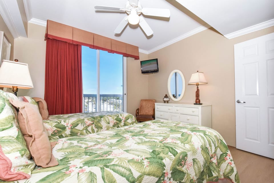 Silver Beach Towers East 704 - Guest Bedroom