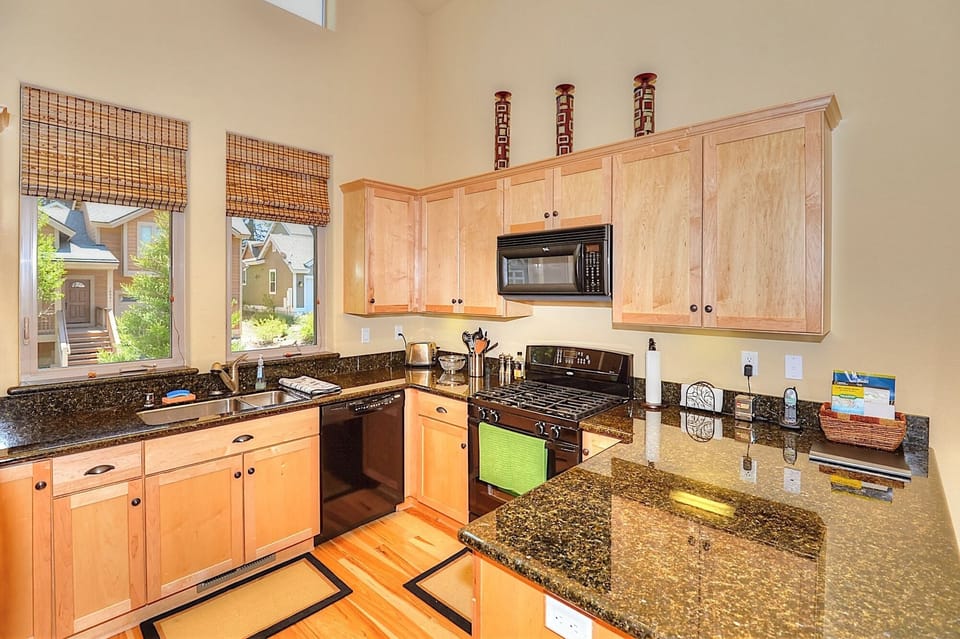 Kitchen:  Wintercreek Mountain Delight