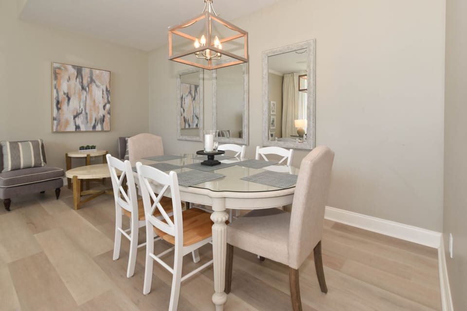 Silver Beach Towers West 202 - Dining Area