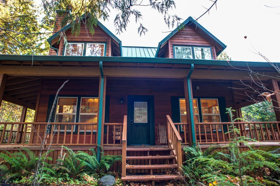 Moose Manor - Front entrance and wrap around porch