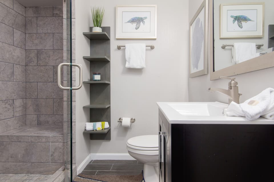 Guest Bathroom - Beautiful Guest Bathroom.
