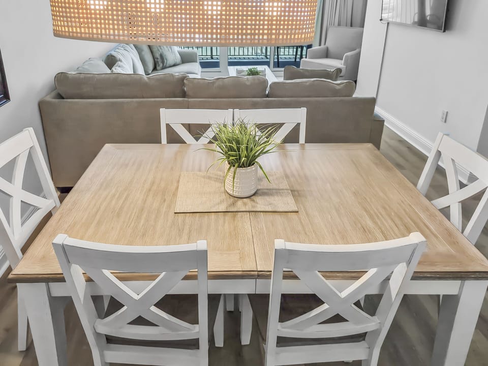 Summer Place #204 Dining Area