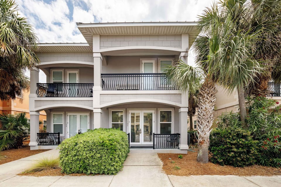 Miramar Beach Villas 107 front facade