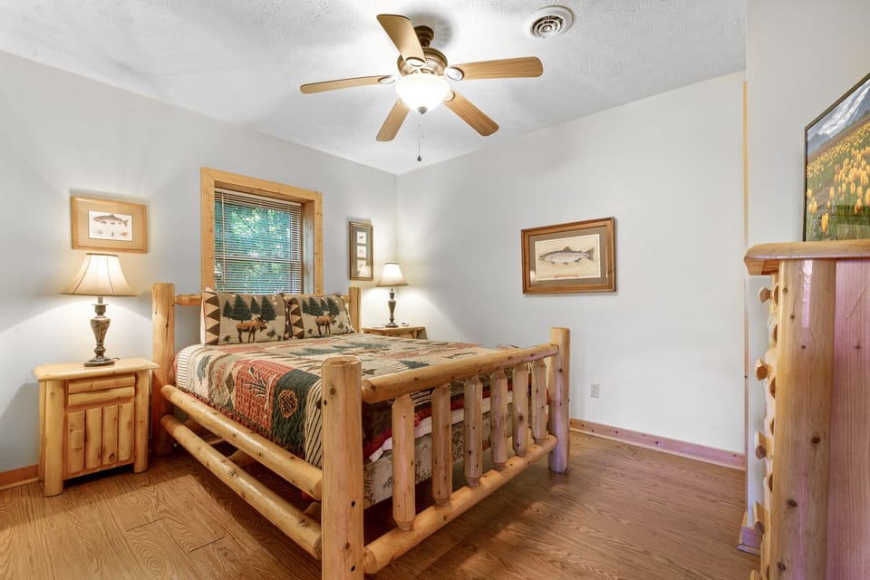 Third Bedroom - Queen Size Bedroom, TV, Basement