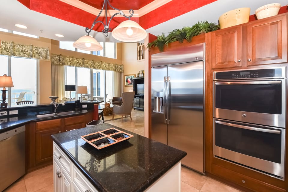 Silver Beach Towers East Penthouse 1701 - Fully Equipped Kitchen