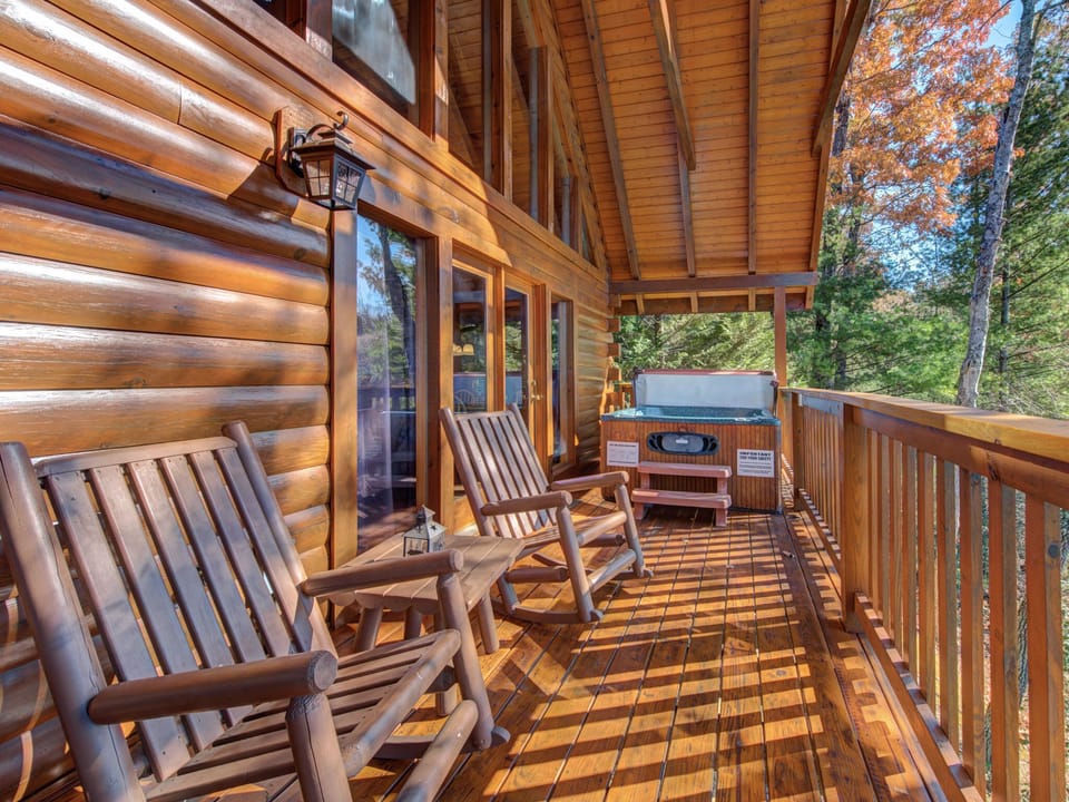 Covered Deck w. Private Hot Tub + Mountain Views