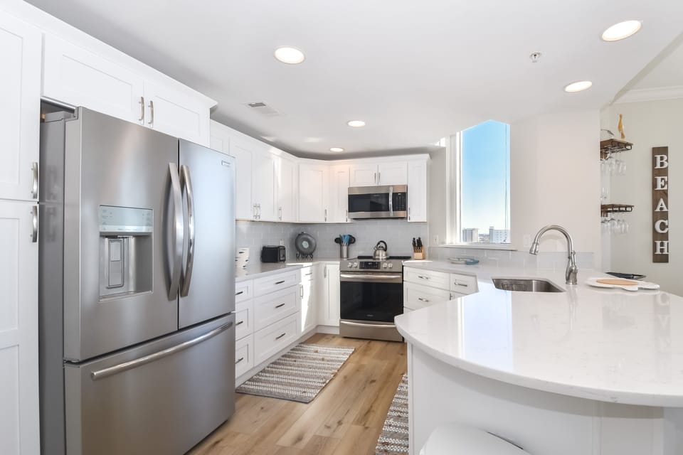 Silver Beach Towers East 1101 - Fully Equipped Kitchen
