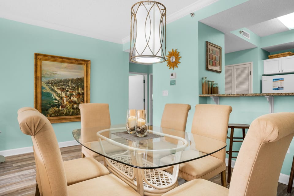 Dining table seats 6