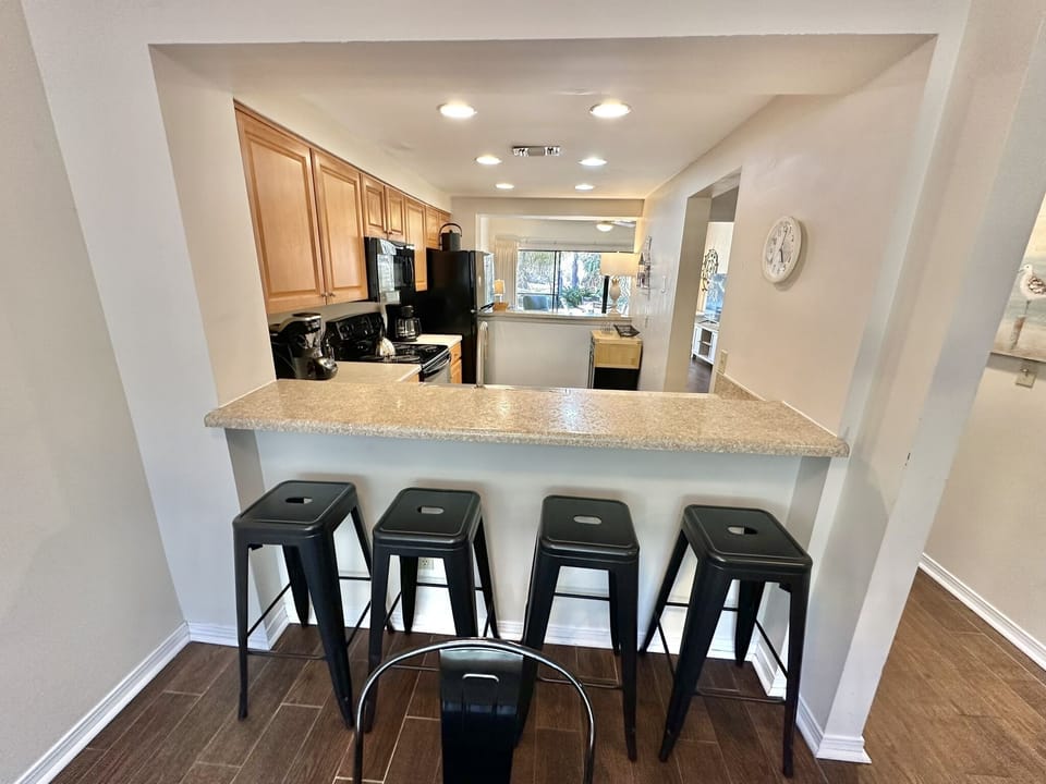 Breakfast bar