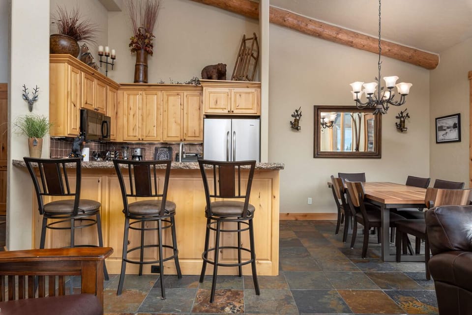 Seating for three at the breakfast bar