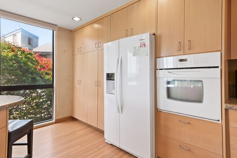 Seascape Chateau bluff-top rental