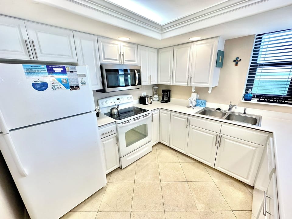 Fully stocked kitchen