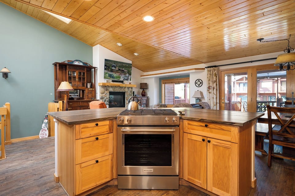 Spacious kitchen island built for a chef