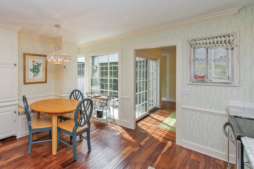 Breakfast/Kitchen