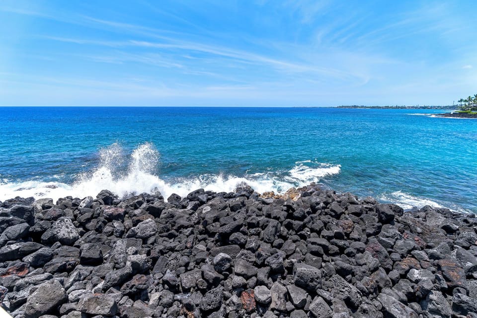 Direct Oceanfront Views from the unit