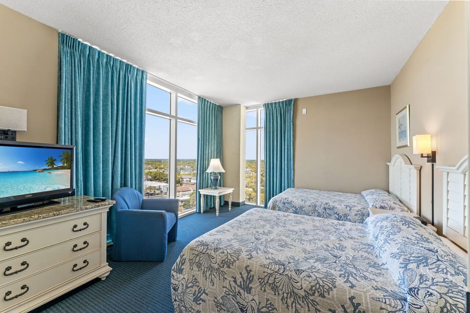 3rd bedroom w/2 fulls