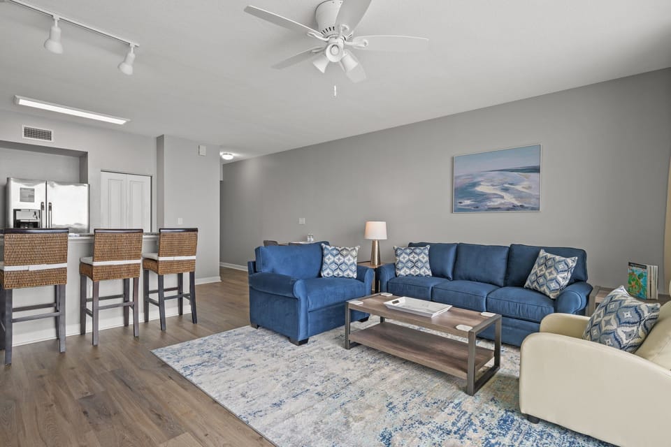Gulf Front Living Area with Sleeper Sofa
