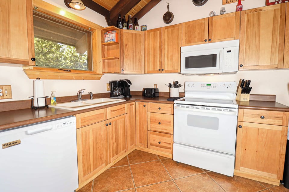 Full Kitchen