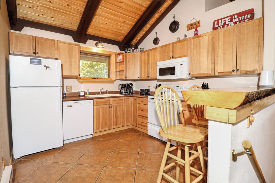 Full Kitchen on Second Level