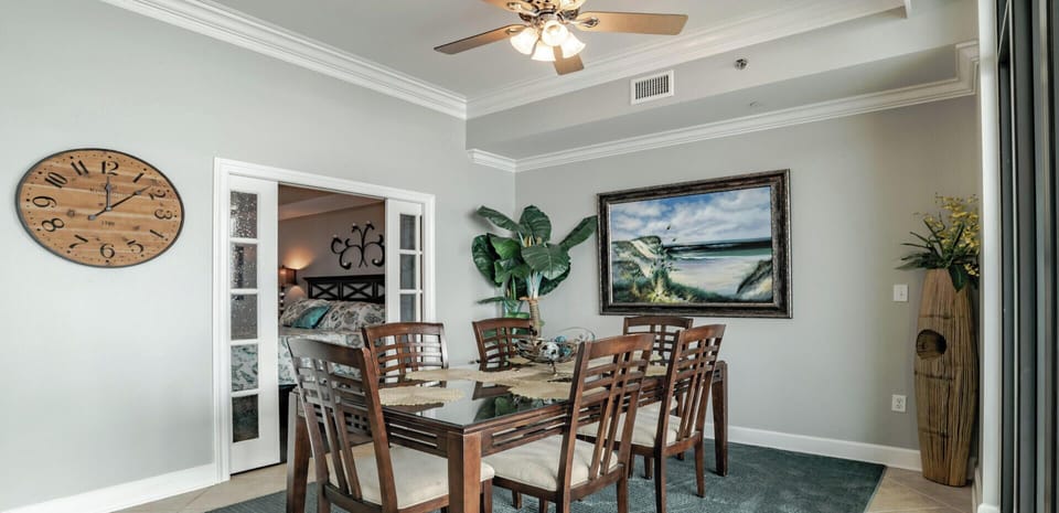 Phoenix West 2503 Dining