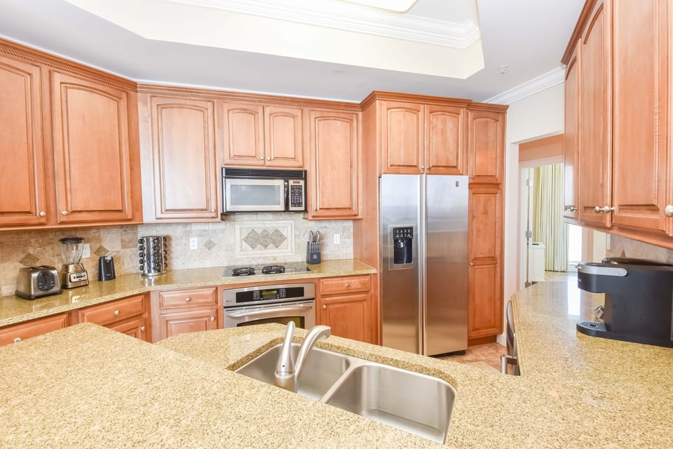 Silver Beach Towers West 1703 - Kitchen