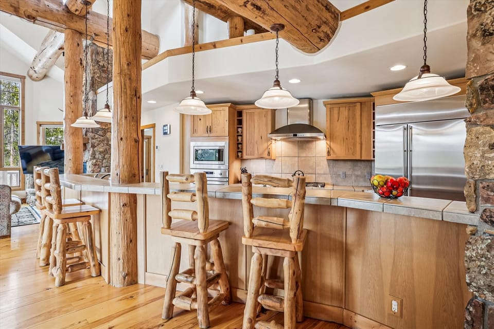 Kitchen - Dunkin Hill Lodge - Breckenridge Vacation Rental