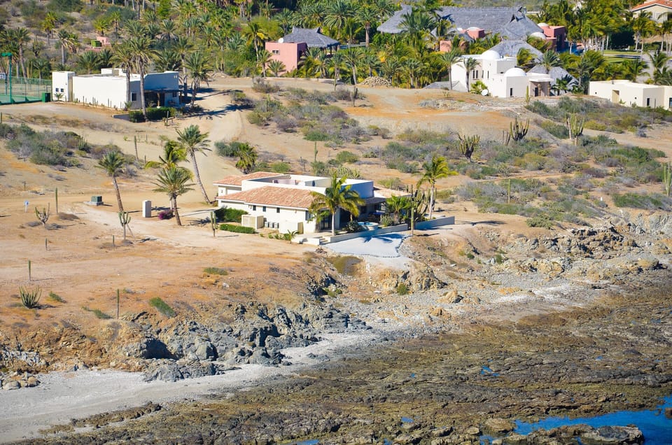 Beautiful and unspoiled location on the Bay of Dreams near La Paz