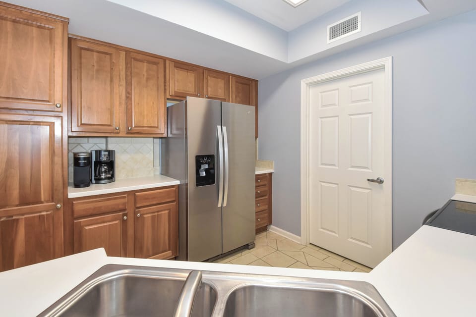 Silver Beach Towers W402 - Fully Equipped Kitchen