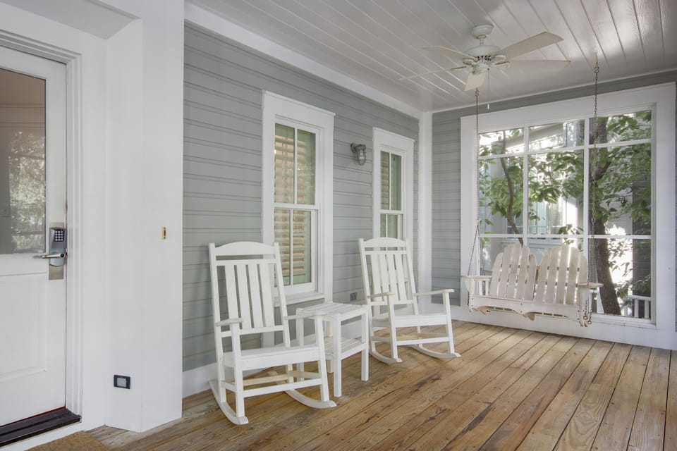 Porch - Perfect spot for your morning coffee.