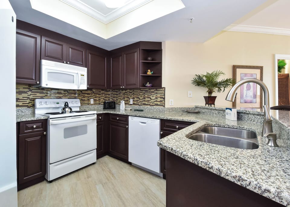 Silver Shells St. Maarten 502- Kitchen