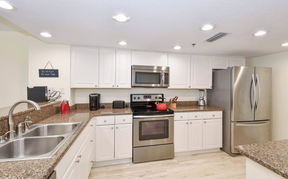 Destin Towers 92 - Fully Equipped Kitchen