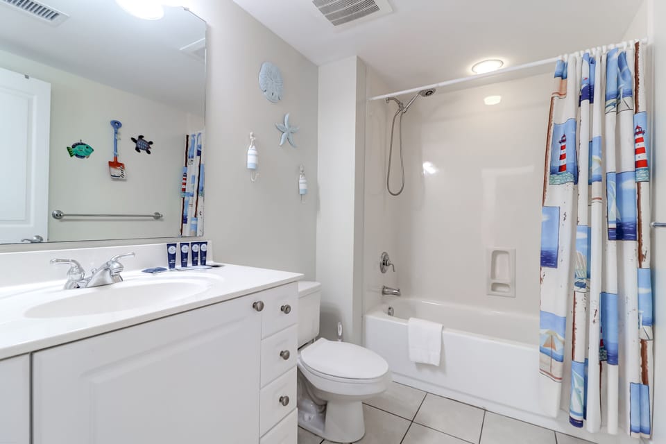 Guest Bathroom 2