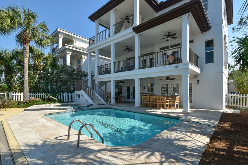 Casa Di Amore - Private Pool and Lakefront Patio