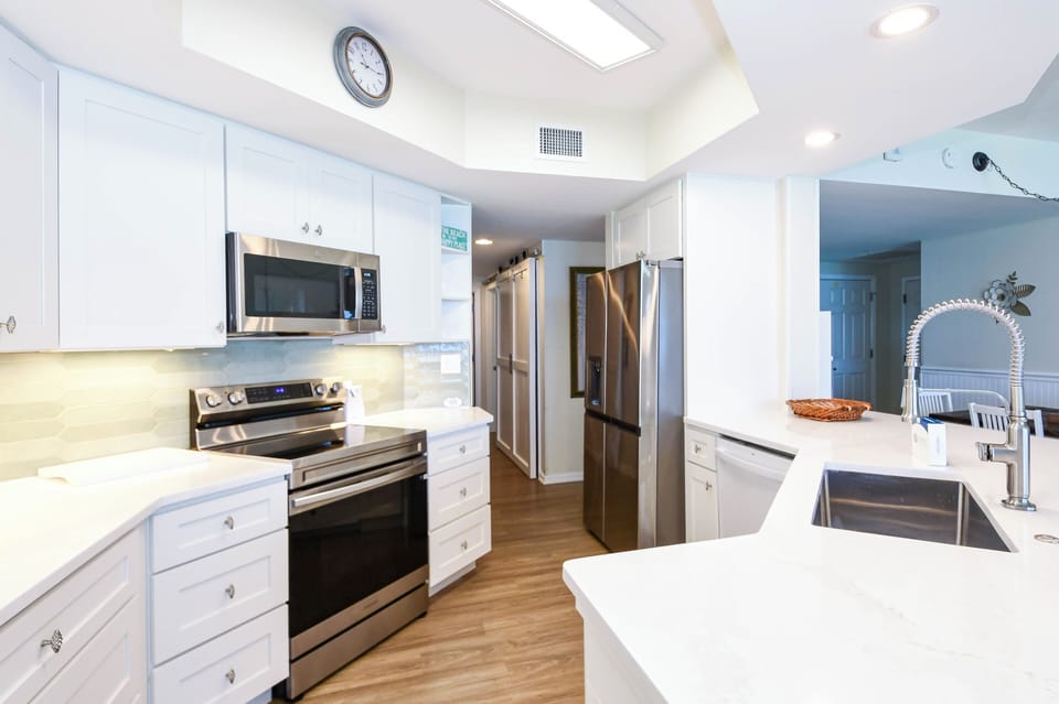 Silver Shells St. Croix 1403 - Kitchen