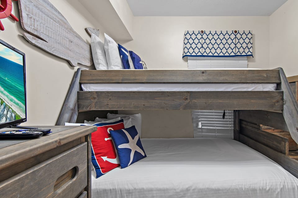 Bunk room