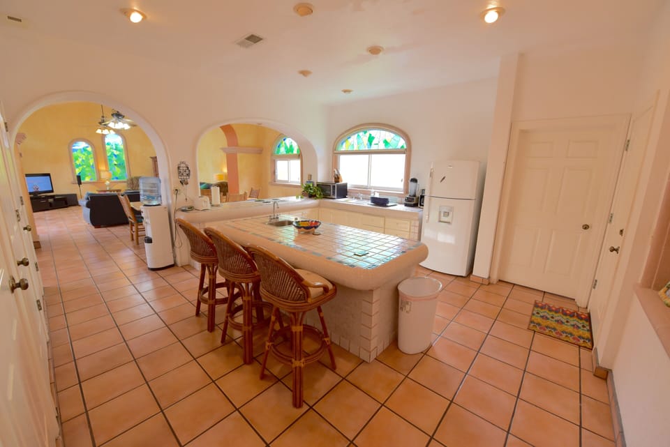 Kitchen - The kitchen has a big center island.