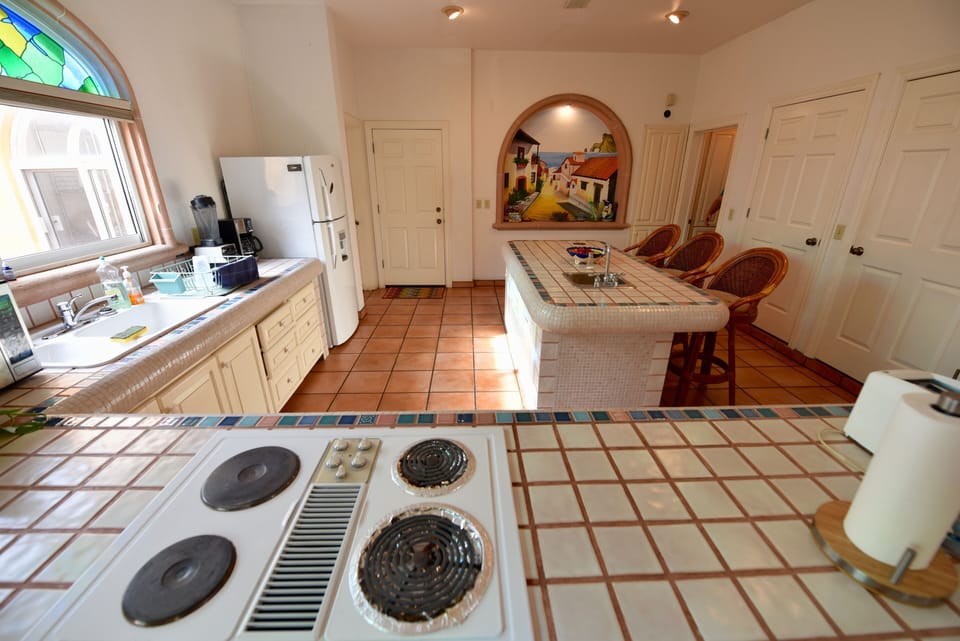 Kitchen - Looking into the kitchen from the dining room.